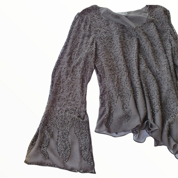 JKARA NY sz L black beaded blouse top flare sleeve scoop V neck angle hem - Picture 9 of 13